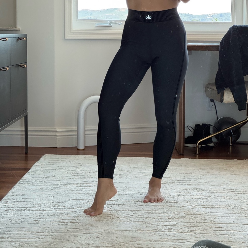 ALO Yoga Black Leggings